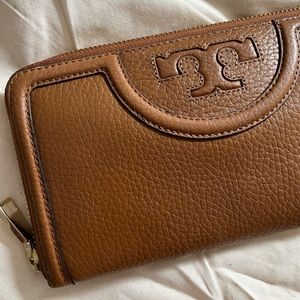 Tory Burch Brown Leather Wallet